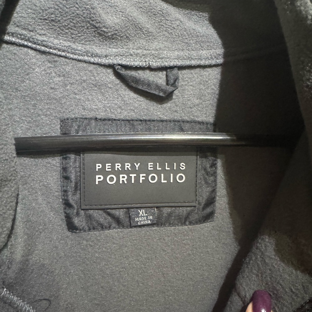 Black and Gray Lightweight Jacket - Picture 2 of 3